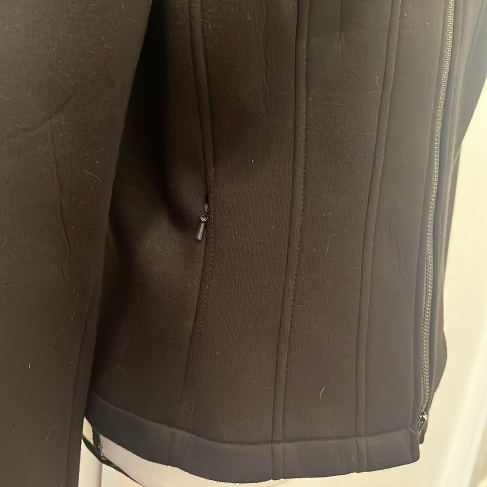 Jacket - Picture 4 of 9